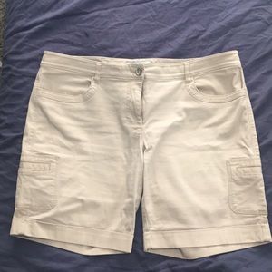 White House/Black Market cuffed shorts, sz 14